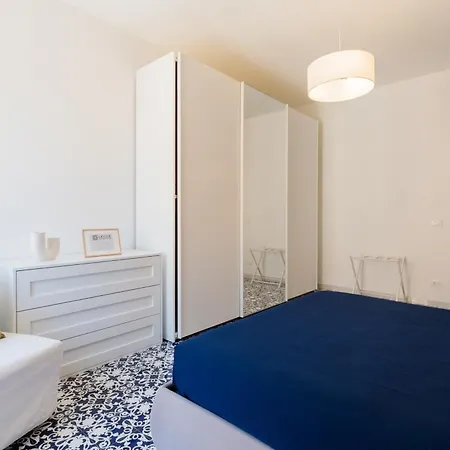 La Maiolica Blu - Selection ليتشي